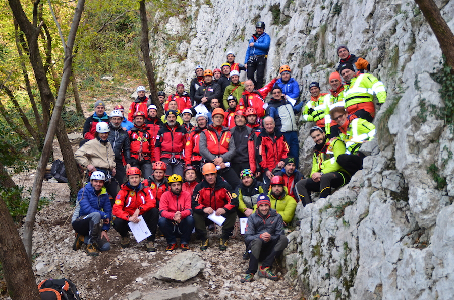 Foto di gruppo corso BTLS Gemona